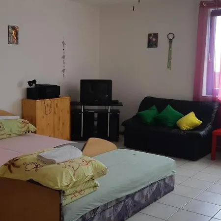 Robert Apartmant Balatonalmadi Exterior photo