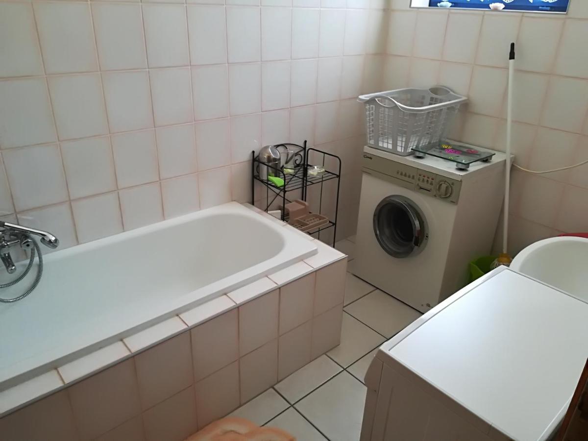 Apartment Robert Apartmant Balatonalmadi