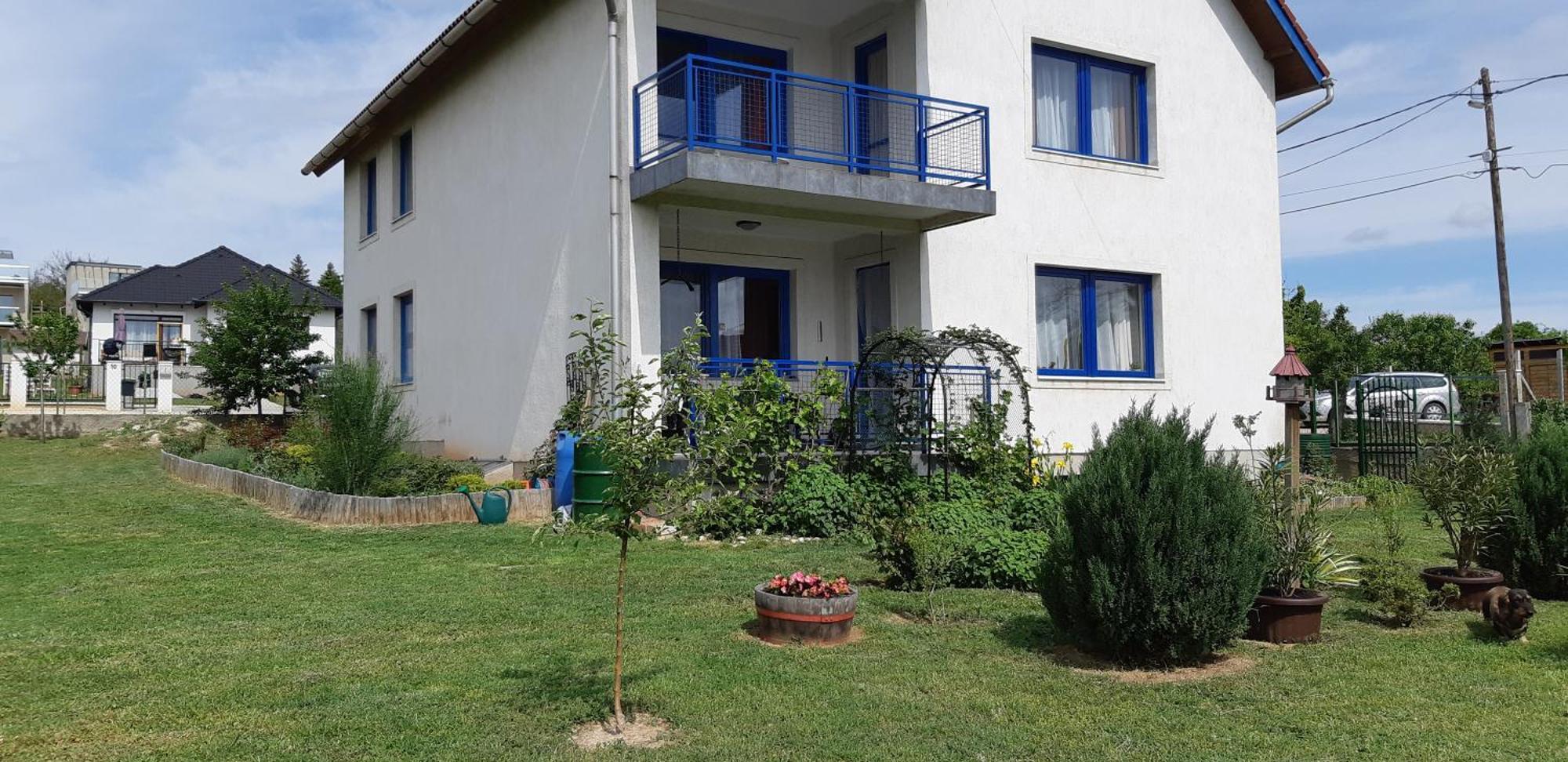 Robert Apartmant *
